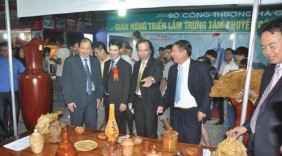 Khai mạc Hội chợ hàng Việt khu vực Đông Bắc- Bắc Giang 2013