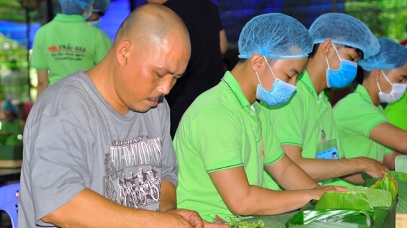 'Vua' bánh chưng xuất ngoại