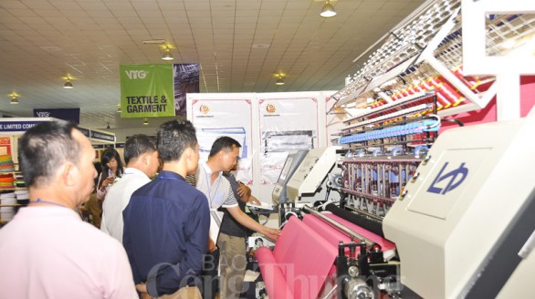 Gần 400 gian hàng tham gia VTG 2016