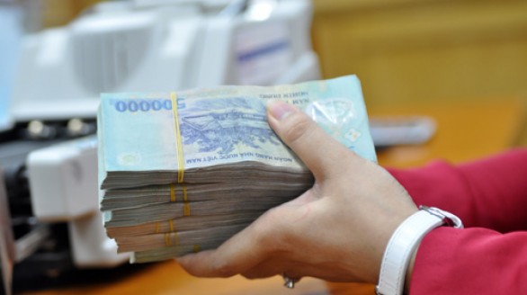 Lãi suất huy động đồng loạt giảm