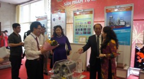 Khai mạc Triển lãm Trí tuệ Lao động Việt Nam và phiên chợ Tết Lao động