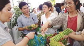 Bùng nổ chợ phiên nông sản