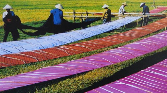 Tự hào hàng Việt Nam (số 10): Lụa Vạn Phúc chuyển mình trước thách thức