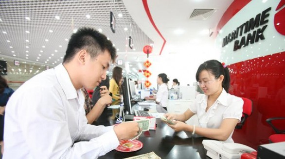 Ngân hàng dồn dập báo lãi