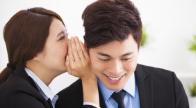 Cách ứng xử và đối mặt với tin đồn nơi công sở