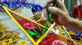 Dấu hiệu hồi sinh xóm lồng đèn Phú Bình