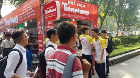 Khai mạc sự kiện