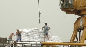Nâng sức cạnh tranh hàng Việt: Doanh nghiệp cần nỗ lực