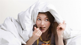 Ăn tối muộn: Thói quen âm thầm gây nguy hại cho sức khỏe