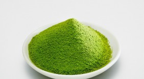 Tác dụng tuyệt vời của bột trà xanh trong làm đẹp