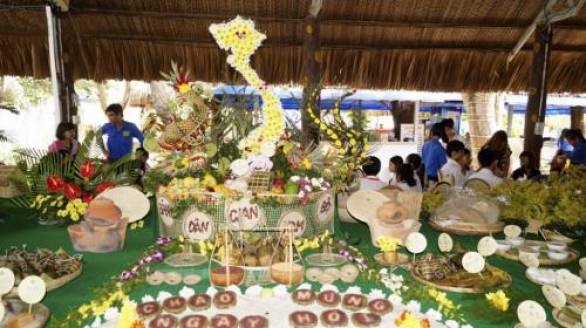 Nhiều nét mới trong Lễ hội Bánh dân gian Nam Bộ lần thứ 6
