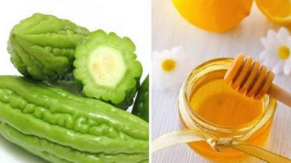 7 công dụng bất ngờ của nước khổ qua trộn mật ong