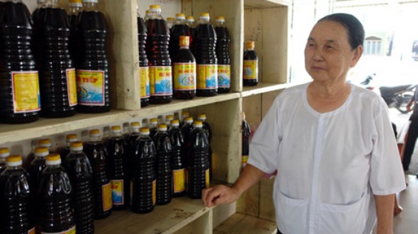 Gian nan tạo thương hiệu cho nước mắm truyền thống