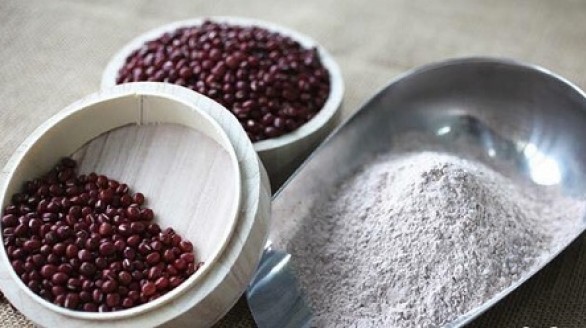 Công dụng làm đẹp của bột đậu đỏ