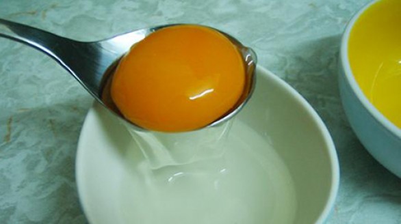 Dưỡng tóc sạch, mượt mà tự nhiên với 6 cách rẻ tiền