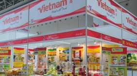 Khai trương khu gian hàng Việt tại Hội chợ Trung Quốc - ASEAN lần thứ 14
