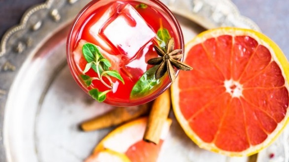 Những loại nước ép nên uống vào buổi tối để da tiêu tan mỡ bụng