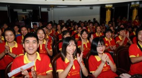 Sử dụng Facebook để nhận diện hàng Việt