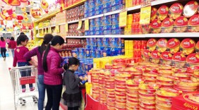 Bánh kẹo, mứt tết: Hàng Việt nhãn mác rõ ràng, áp đảo hàng ngoại