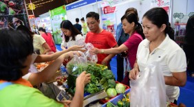 Chợ phiên, triển lãm nhắm vào thực phẩm an toàn ngày Tết