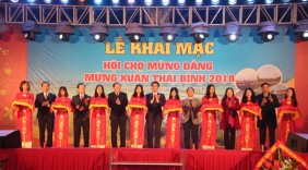 Thái Bình: Tưng bừng Hội chợ Xuân 2018