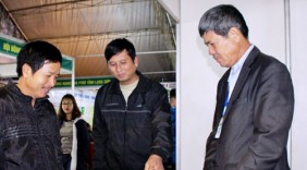 Ưu tiên dùng hàng Việt Nam và sự vào cuộc của các hội, đoàn thể