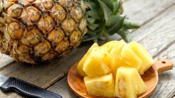 8 điều cần tránh khi ăn dứa giải nhiệt