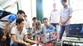Tăng sức cạnh tranh cho hàng Việt