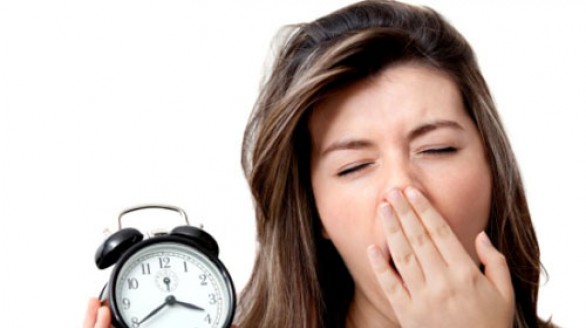 Tại sao ngủ đủ giấc mà vẫn buồn ngủ?