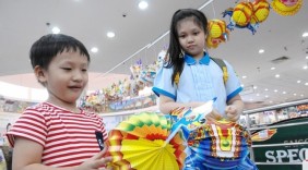 Co.opmart chỉ bán lồng đèn và bánh trung thu an toàn của Việt Nam