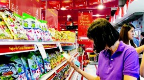 Hàng Việt chinh phục khách Singapore