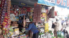 TX. Thuận An: Các chợ, cửa hàng chuẩn bị hàng hóa Tết