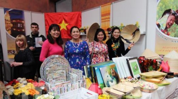 Gian hàng Việt “hút khách” tại Hội chợ Thực phẩm quốc tế Ukraine 2018