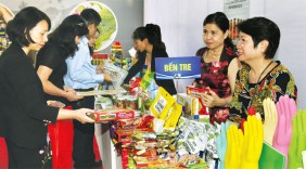 Đẩy mạnh kết nối để tiêu thụ hàng Việt