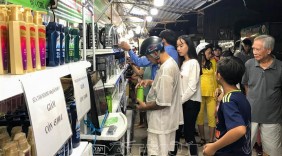 Hàng Việt về nông thôn Năm Căn
