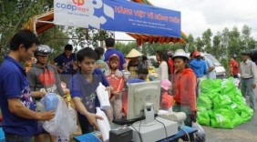 Lợi ích kép từ việc đưa hàng Việt đến với công nhân