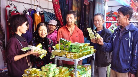 Tổ chức phiên chợ Việt tại ngoại thành: Tiện cho dân, lợi cho doanh nghiệp