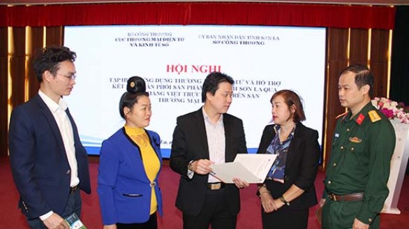 Hỗ trợ ứng dụng thương mại điện tử cho 70 doanh nghiệp, HTX, cơ sở sản xuất, hộ kinh doanh