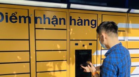 Doanh nghiệp đầu tiên cung cấp ATM bưu phẩm - nhận hàng không tiếp xúc