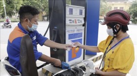 Petrolimex giảm giá xăng dầu hỗ trợ chống dịch COVID-19