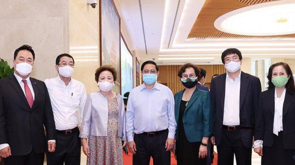 Khí chất doanh nhân Việt luôn tỏa sáng