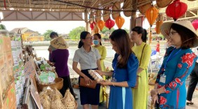 Giới thiệu, kết nối thị trường cho các sản phẩm nghề truyền thống