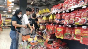 Tháng Tết, tổng mức bán lẻ hàng hóa và doanh thu dịch vụ tiêu dùng tăng 20%