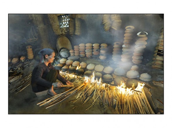 Làng Vũ Đại thức trắng đêm làm cá kho bán Tết