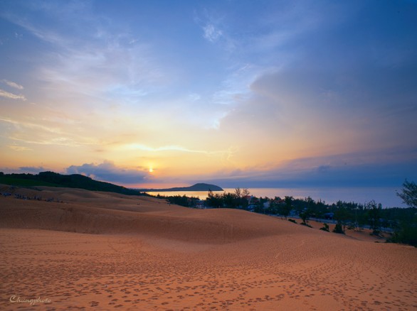 Bình minh trên Hòn Rơm