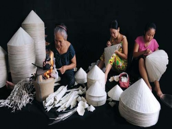 Làng nghề nón lá Nghĩa Châu