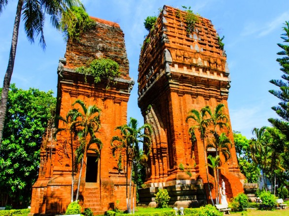 Tháp Bánh Ít - Bình Định