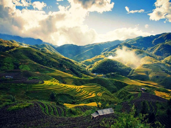Đèo Pha Đin huyền ảo giữa mây ngàn