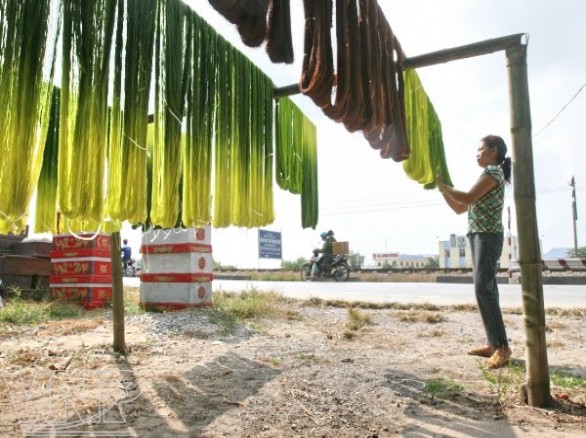 Làng thêu ren Quất Động