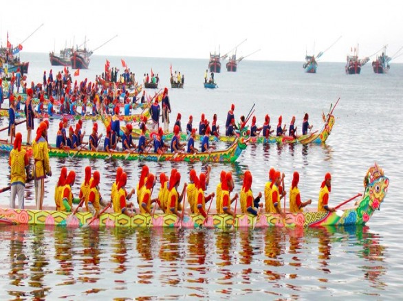 Lễ hội đua thuyền ở Đà Nẵng